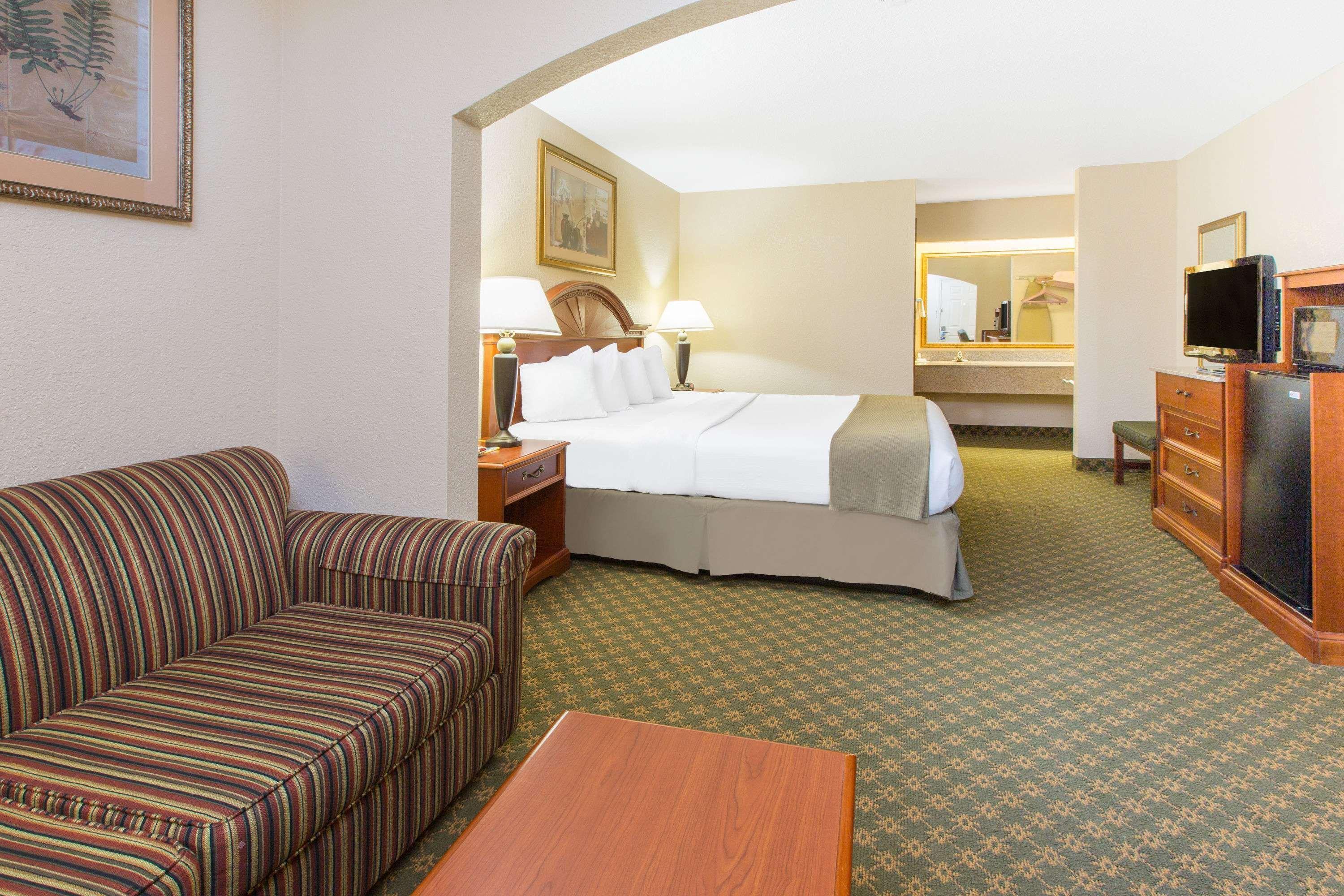 Days Inn By Wyndham Lonoke מראה חיצוני תמונה